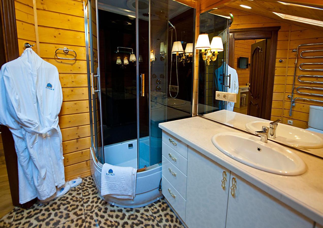 Комплекс Відпочинку Goldfіsh Сlub Guest House Babintsy Eksteriør bilde
