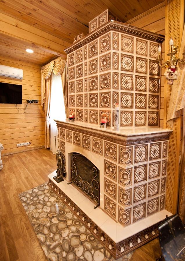 Комплекс Відпочинку Goldfіsh Сlub Guest House Babintsy Eksteriør bilde