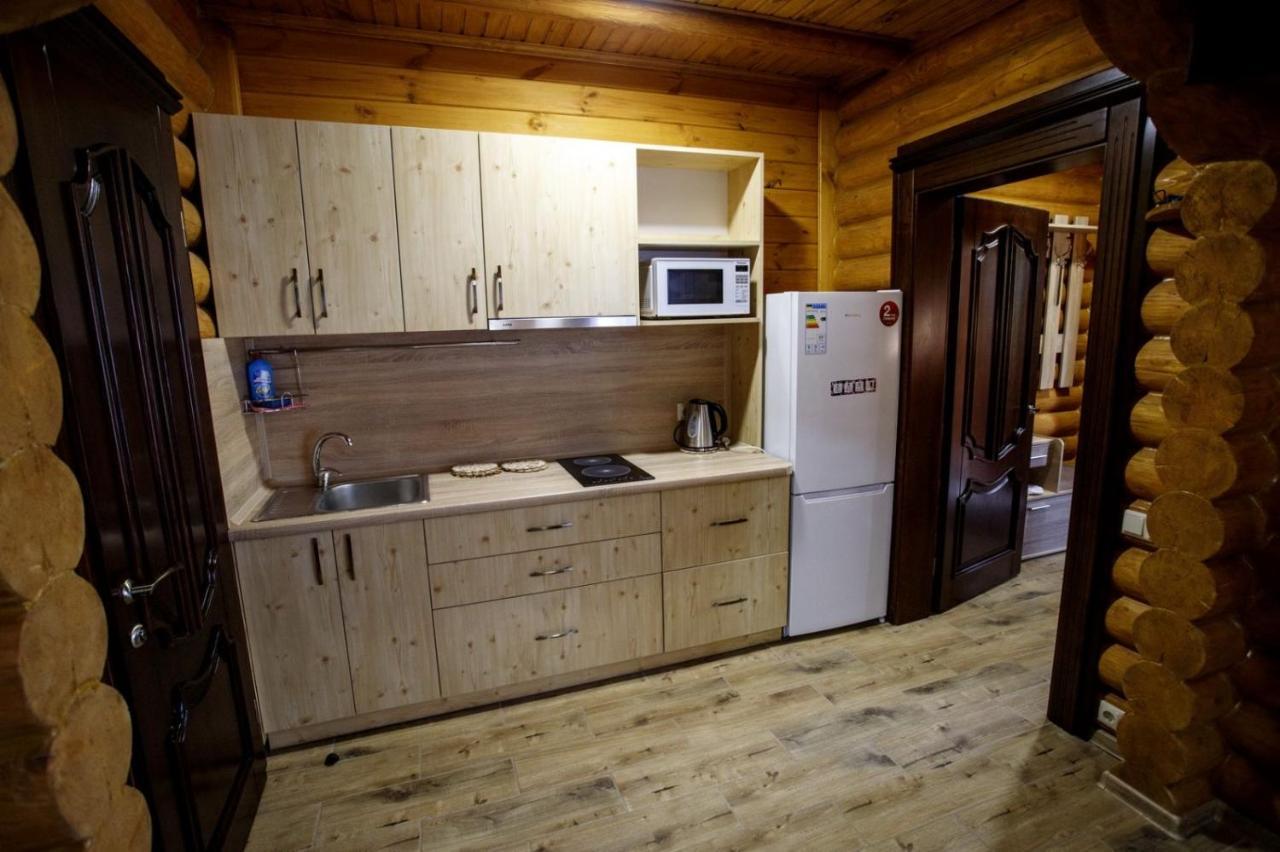 Комплекс Відпочинку Goldfіsh Сlub Guest House Babintsy Eksteriør bilde