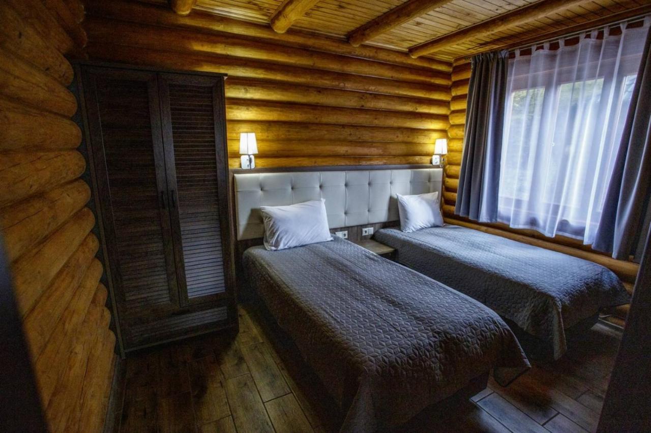 Комплекс Відпочинку Goldfіsh Сlub Guest House Babintsy Eksteriør bilde