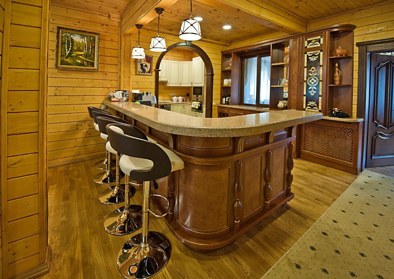Комплекс Відпочинку Goldfіsh Сlub Guest House Babintsy Eksteriør bilde