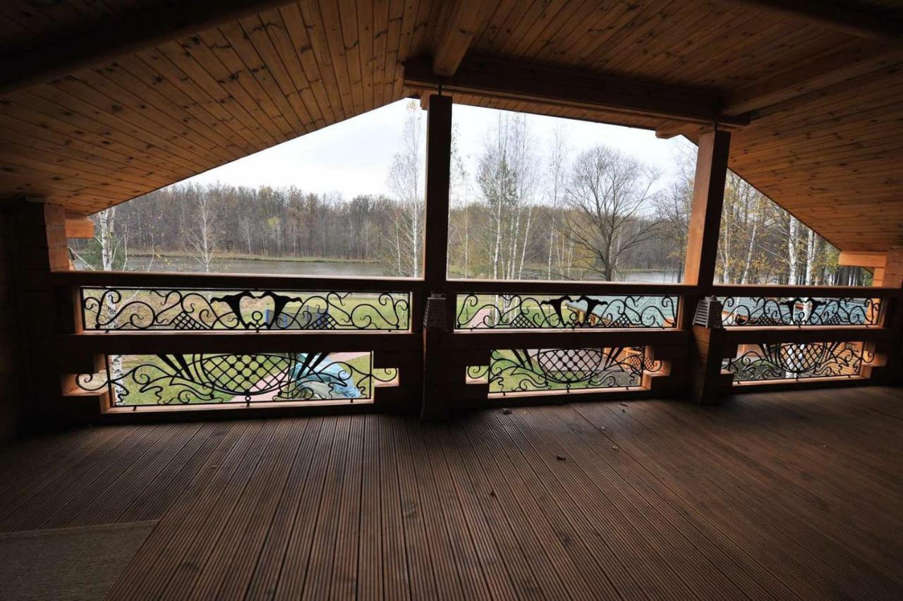 Комплекс Відпочинку Goldfіsh Сlub Guest House Babintsy Eksteriør bilde